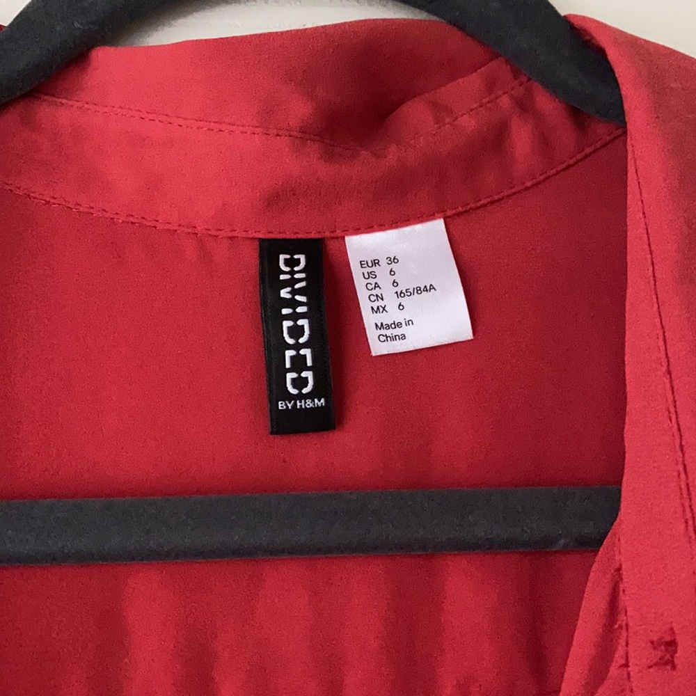 Divided H&M Work Tank - Picture 2 of 4